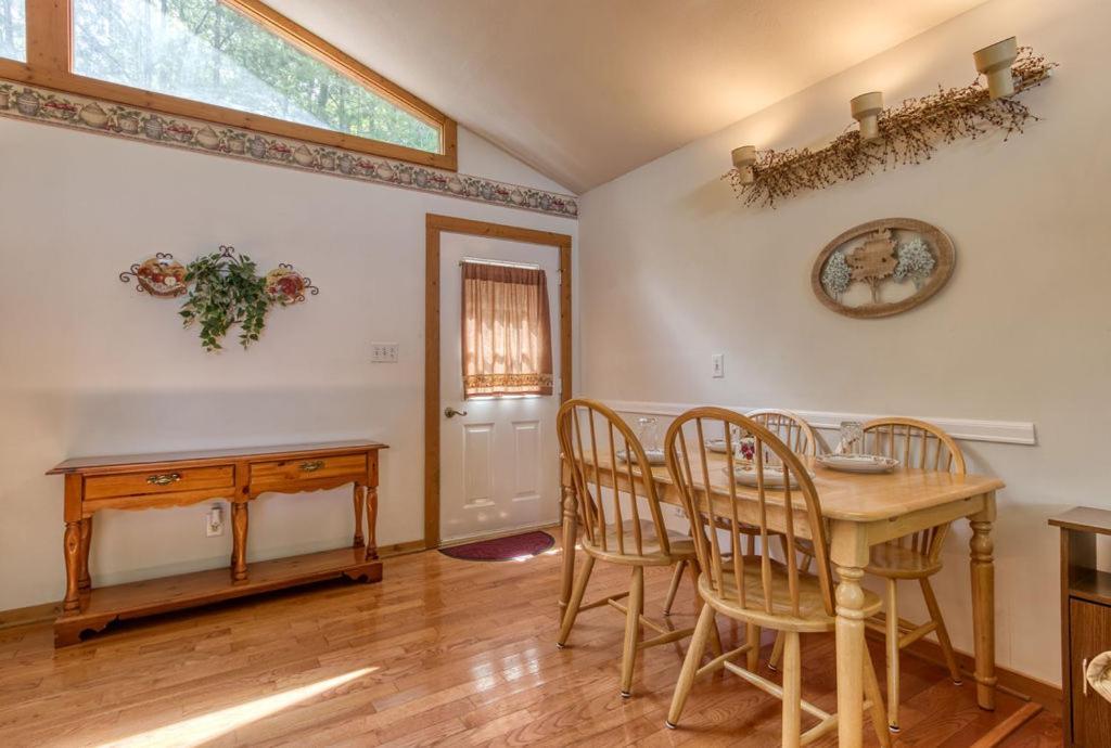 Amazing Grace-1089 Of Free Area Attraction Tickets For Each Paid Day!!! Villa Sevierville Exterior photo